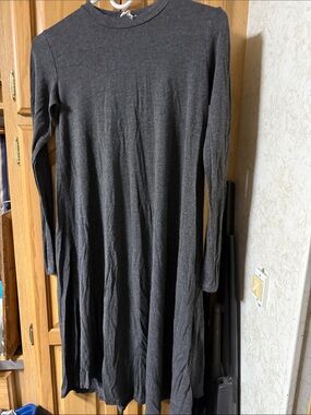 Reborn J Charcoal Gray Long Sleeve Maxi Dress